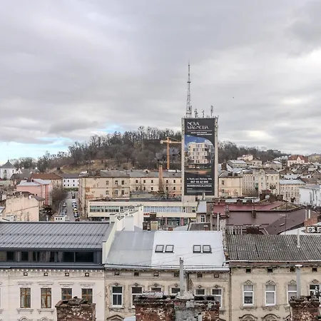 דירה Inshiapartments On Hazova Str 6