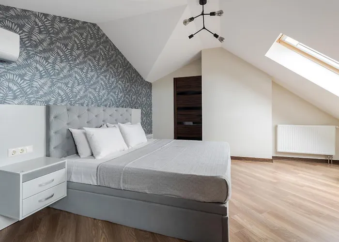 Inshiapartments On Hazova Str 6