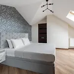 Inshiapartments On Hazova Str 6