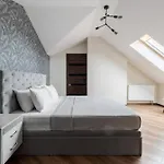 Inshiapartments On Hazova Str 6 Apartment *