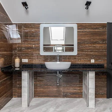 Inshiapartments On Hazova Str 6