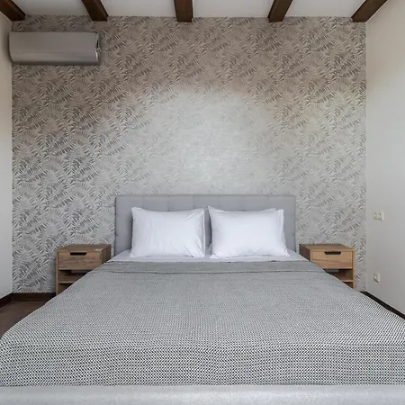 Inshiapartments On Hazova Str 6 *