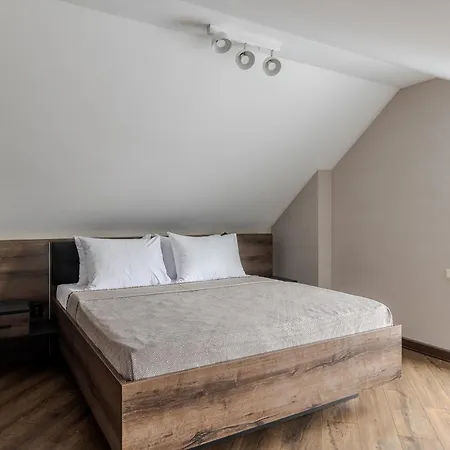 Inshiapartments On Hazova Str 6