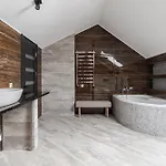 Inshiapartments On Hazova Str 6 *